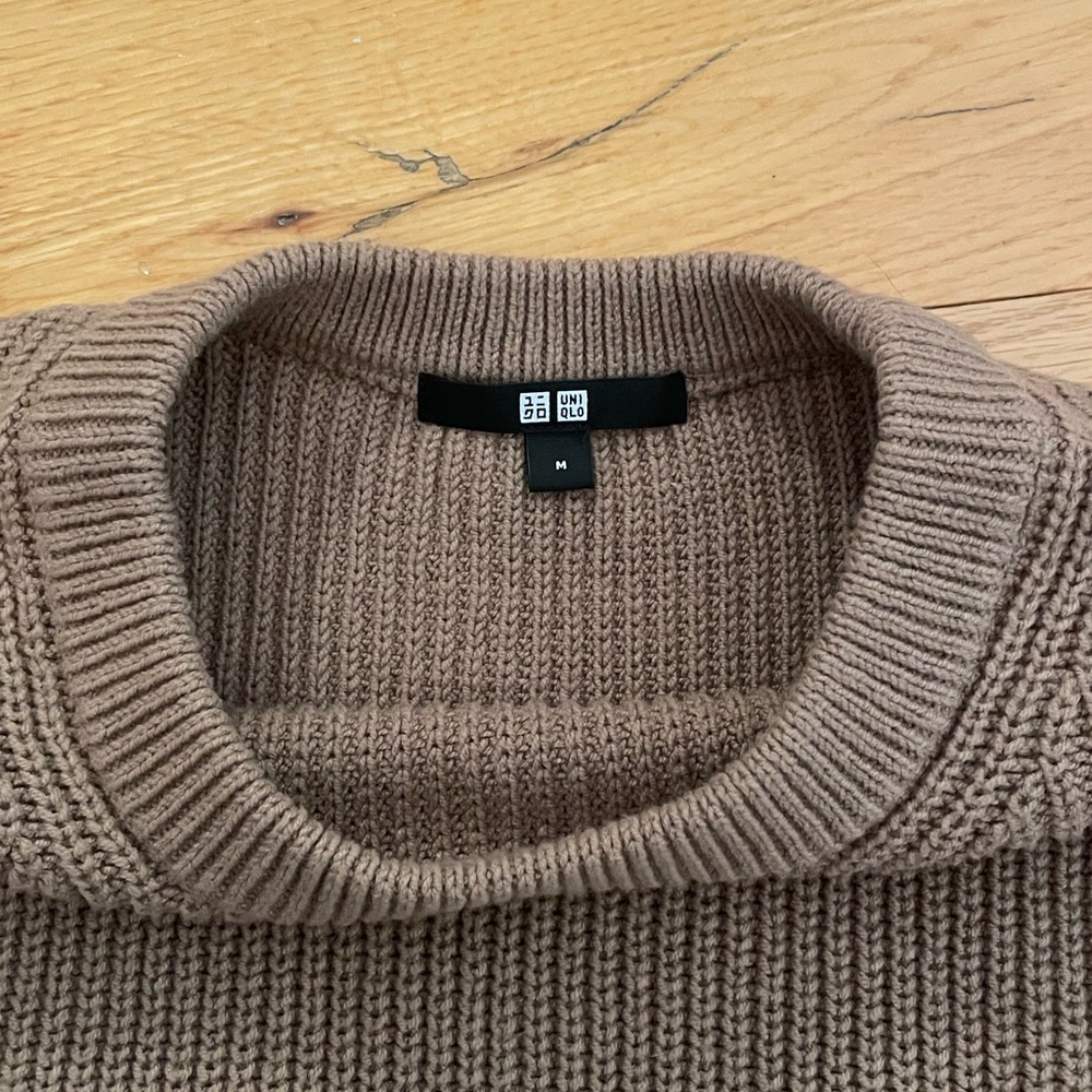 Uniqlo knit vest